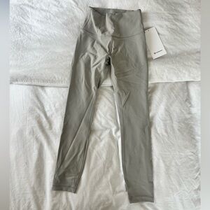 Lululemon Gray Wunder Train HR Leggings - Women's